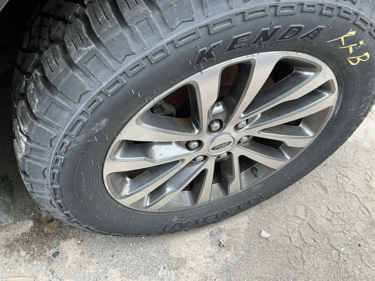 Wheel 20x8-1/2 12 Spoke Painted Dark Gray Fits 18-21 EXPEDITION 4731633