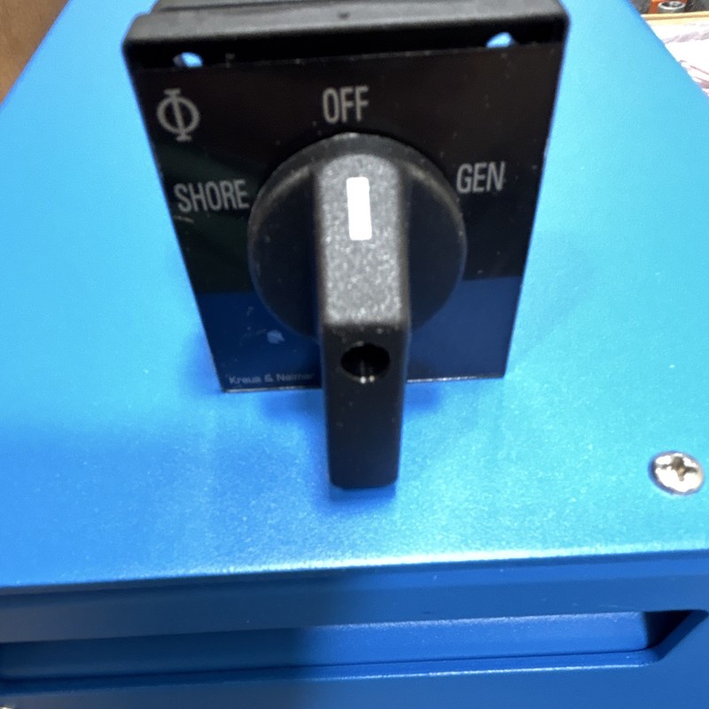 Kraus & Naimer CA20.A211 Rotary Selector Switch 3-Position Panel Mount Screw