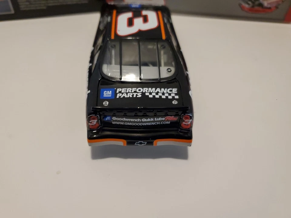 2000 Dale Earnhardt Sr #3 Goodwrench-Under The Lights-Daytona RCR Action 1:32 - Image 4 of 4