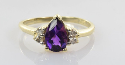 Amethyst & Dimond Ring in 14 Karat Gelbgold 0,80 Karat Größe 6,5