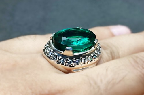 16 Carat Lab Created Deep Green Emerald Sterling Silver 925 Handmade Mens Ring - Picture 7 of 12