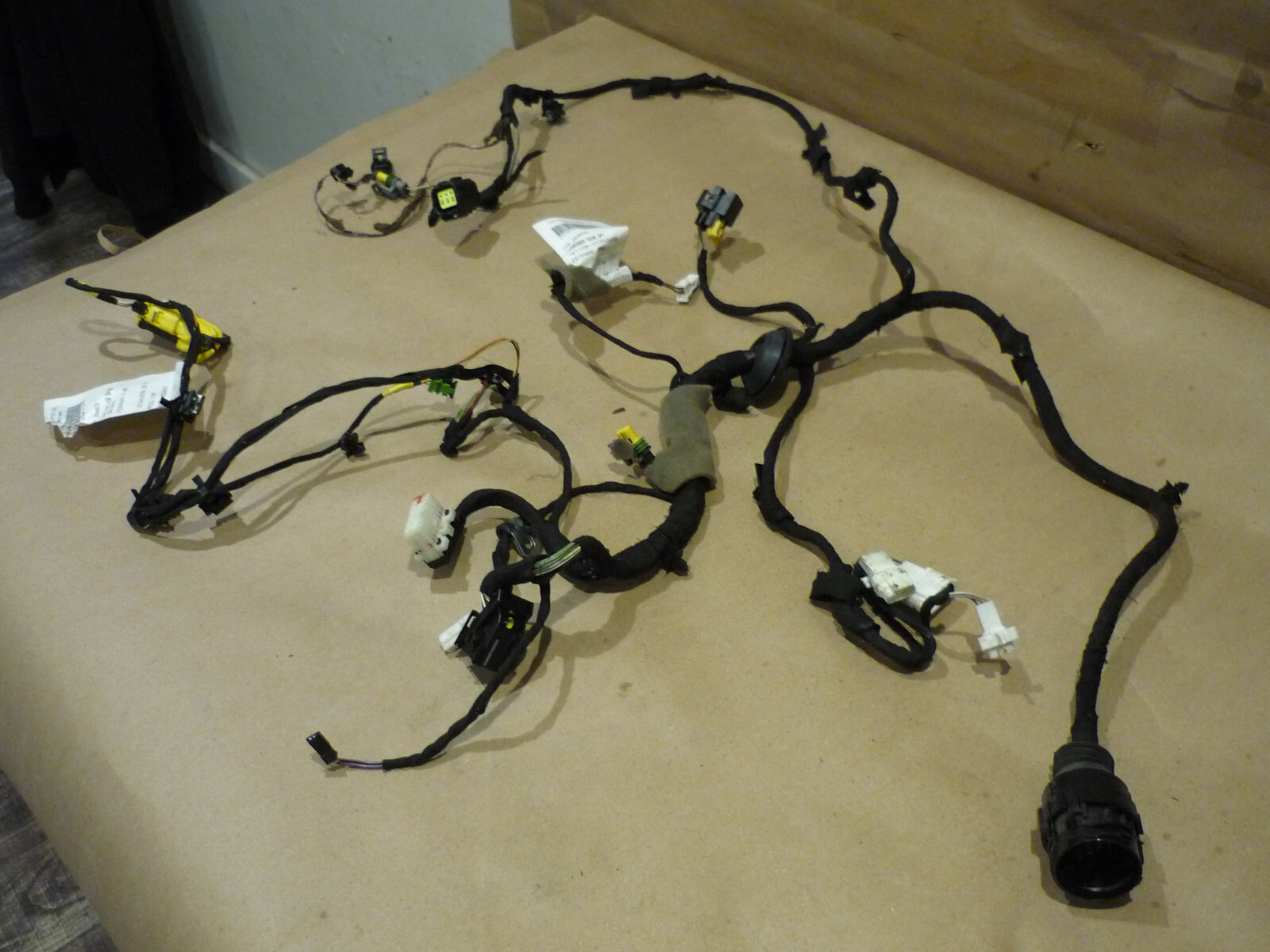 Ferrari California - RH Passenger Door Wire Harness - P/N 254949