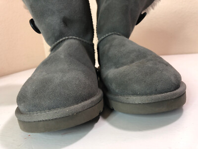 美品‼️⭐︎UGG アグ W BAILEY BUTTON 5803 W/GREY UGG Australia Bailey Boots 5803 GREY - Shiekh