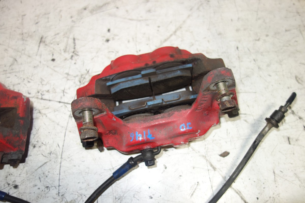 SUBARU 赤ブレンボ　フロント左側 SUBARU 赤ブレンボ フロント左側 スバル(純正) ブレンボキャリパー