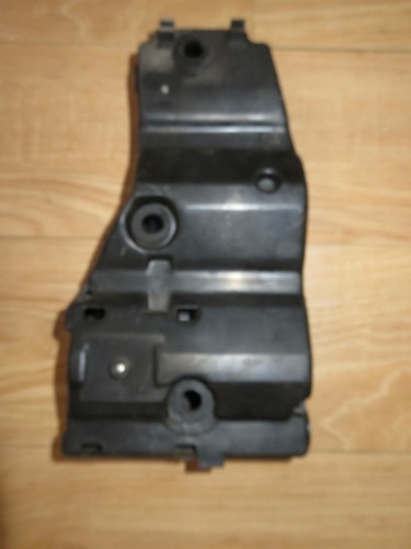 55-65 hp Suzuki outboard Electrical parts holder & cover w/ hardware 1985-1987 - Foto 4 di 8