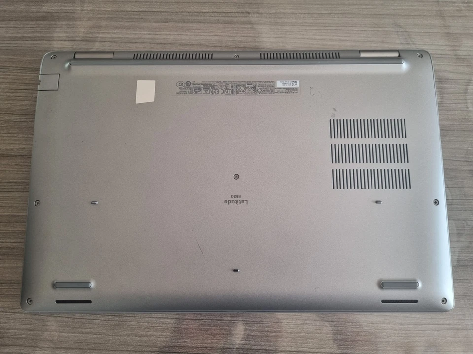 Dell Latitude 5530 · i5-1235U · 16GB · 256GB, photo 4 sur 5