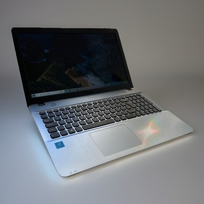 Asus F551M Laptop 15,6'' Intel Pentium N3710 1,60GHz 4GB RAM 1TB HDD Windows 10
