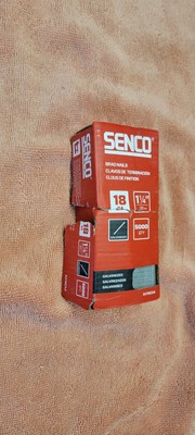 SENCO AX15EAA (5000/BX) 1-1/4'' 18 GA Galvanized Finish Brad Nails New