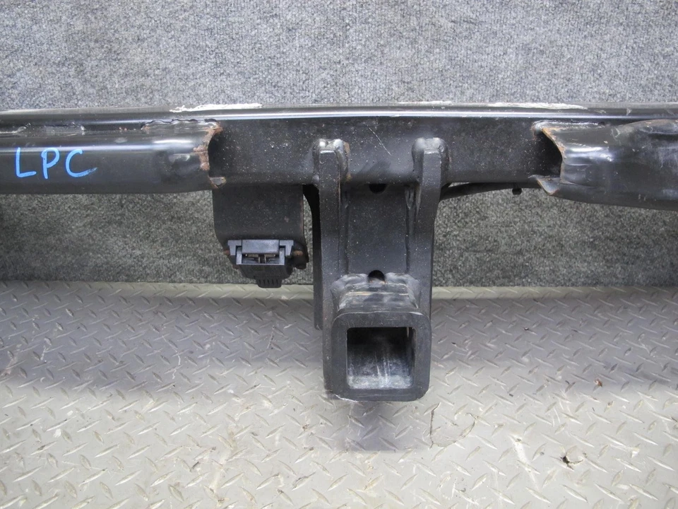 Remolque de remolque trasero Porsche Cayenne 957 2003-2010 barra de refuerzo de enganche Foto 4 de 4