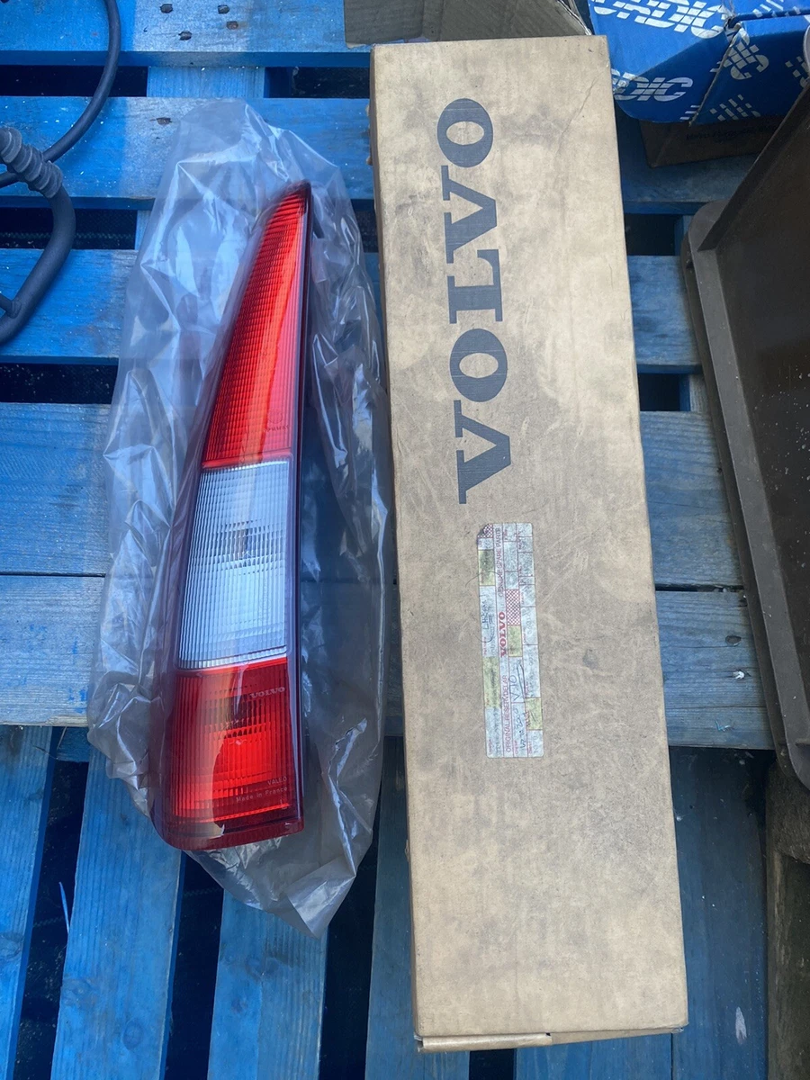 Volvo v70 rear light cluster deals