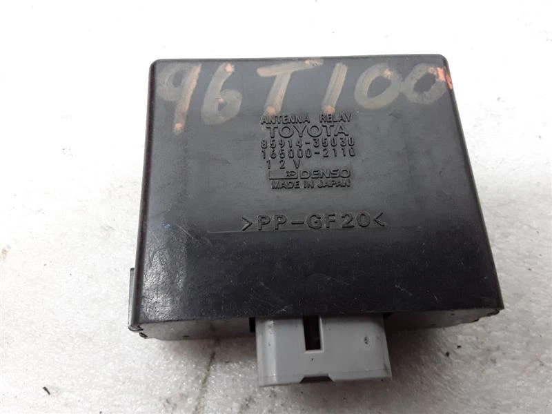 Módulo de relé de antena 1996 TOYOTA T100 85914-35030 HO-22-1P Foto 2 de 3