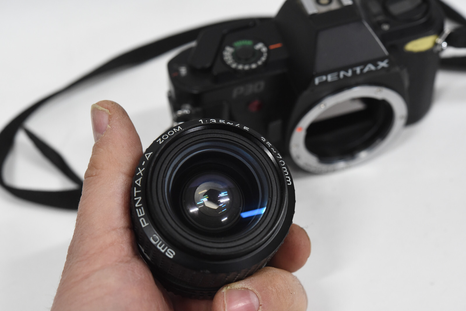 Pentax P30 35mm SLR Film Camera with SMC PentaxA Zoom 3570mm F3.54.5