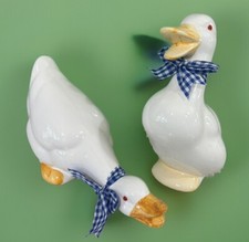 Vintage Ceramic White Ducks/Geese Set of 2 Beautiful Crazing Excellent Condition