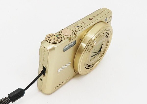 Nikon COOLPIX S7000 16.0MP 20X Optical Zoom Digital Camera