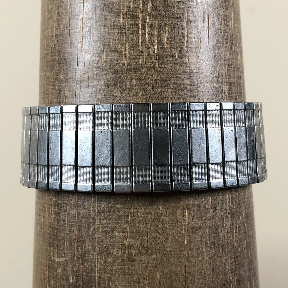 Reloj De Colección Sharp Hombres 257761 Moda Día Fecha Plata Expansión Cuarzo 35mm 7 1/4" Foto 4 de 4