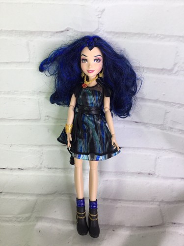 Disney Descendants Evie Isle of the Lost Puppe Tochter der bösen Königin aus 2 Stück