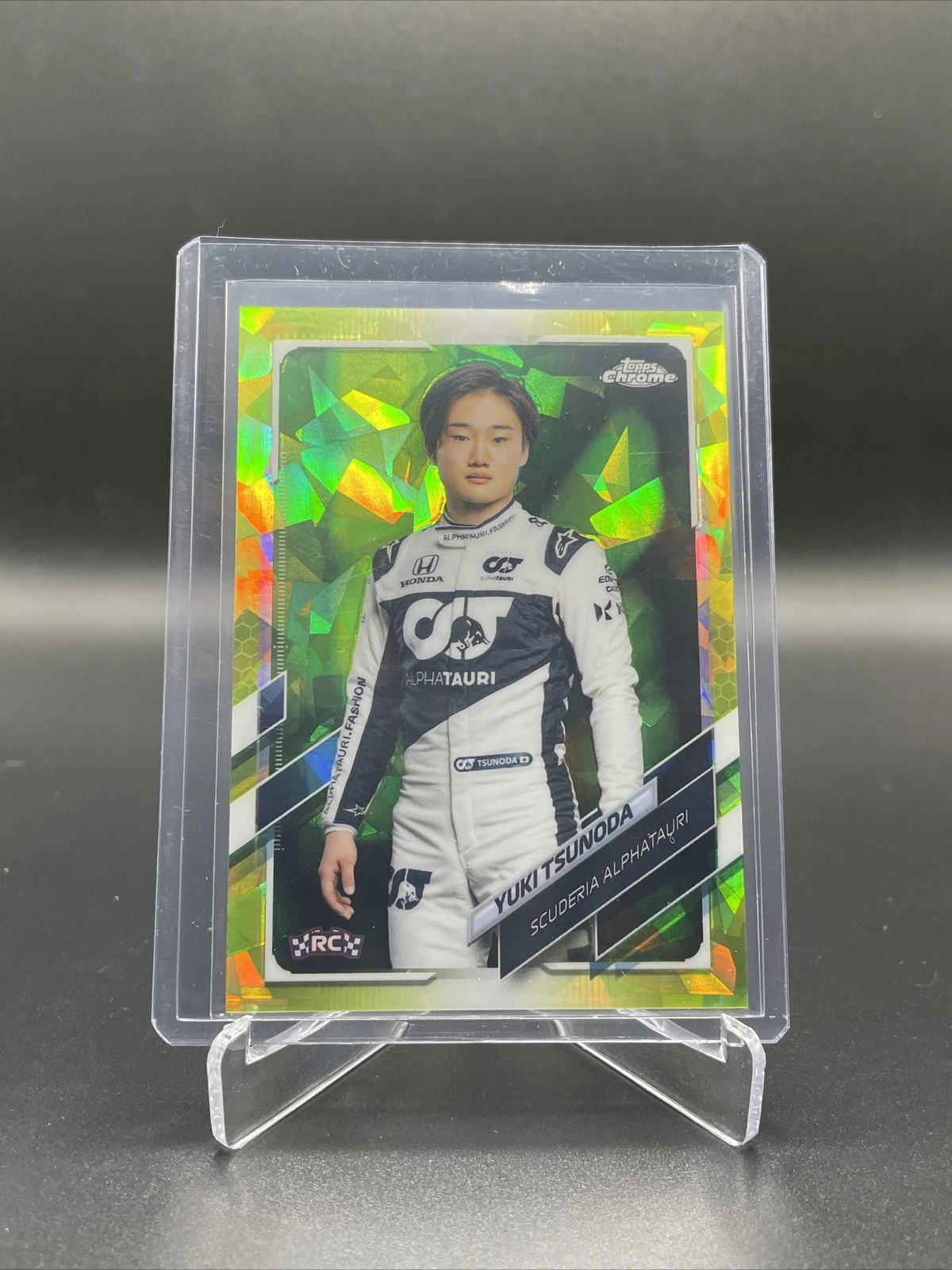 2021 Topps Chrome F1 Sapphire Yuki Tsunoda Portrait Chartreuse 079/199 #14
