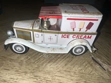 VINTAGEVJAPAN TIN FRICTION ICE CREAM TRUCK BANDAI