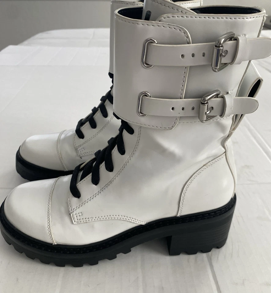Botines elegantes para mujer DKNY talla 7,5 con cordones correas hebilladas estilo bota de combate Foto 2 de 4