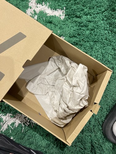 Größe 10 - Adidas Yeezy Boost 700 V2 Vanta 1x getragen - Bild 7 von 7