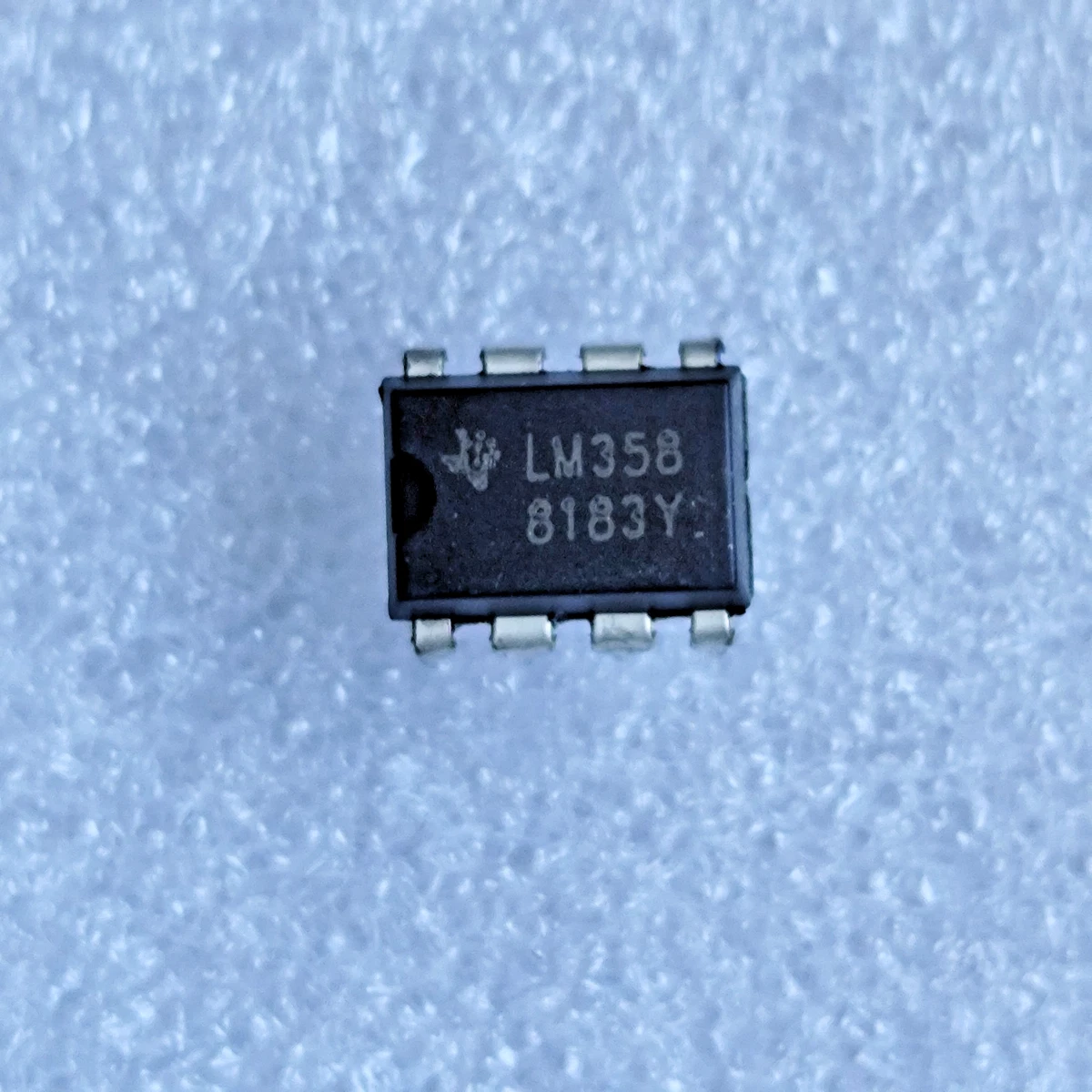 821099_5