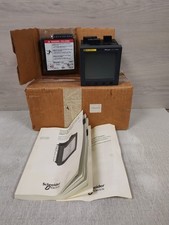 SCHNEIDER ELECTRIC SQUARE D PM800/PM820 /PM8M22 POWERLOGIC POWER METER