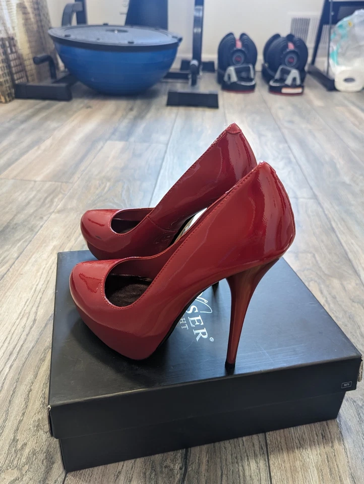 Tacones de plataforma Pleaser rojo charol talla 7M - preciosos-20 zapatos de tacón de aguja Foto 2 de 4