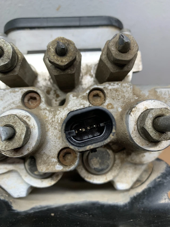 Conjunto de unidad de bomba de freno antibloqueo OBS Chevy GMC CK1500 1995-1999 camioneta SUV Foto 4 de 4