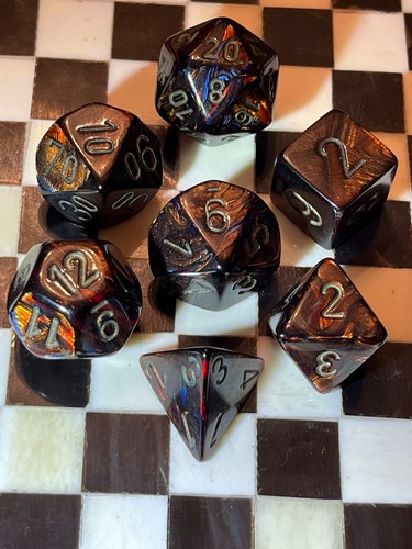 Chessex Scarab Dice Poly Set Blue Blood w/Gold (7) *READ