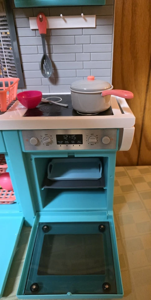 Juego de cocina para muñeca My Life As 18′′ luz y sonido funciona, faltan algunas piezas  Foto 4 de 4