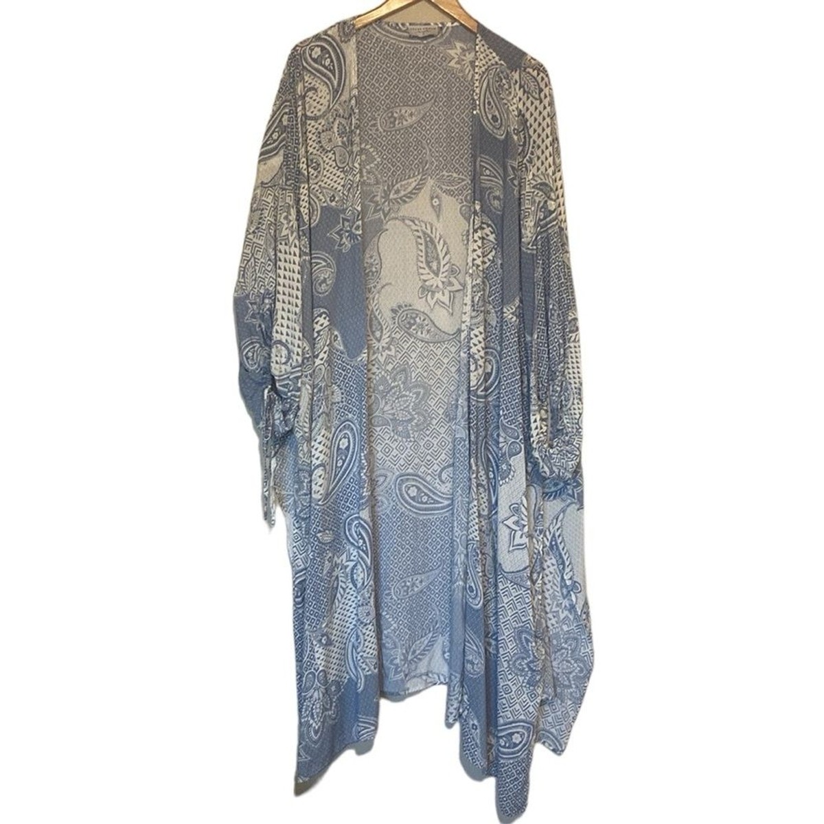 DRESS FORUM WHITE BLUE FLORAL PRINT PUFF SHORT SLEEVE MAXI KIMONO M