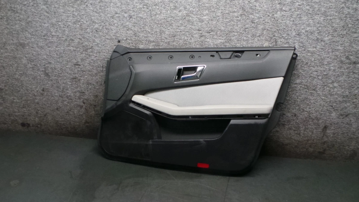 1Y150-011 Mercedes W212 Türpappe Türverkleidung Stoff Vorne Rechts 