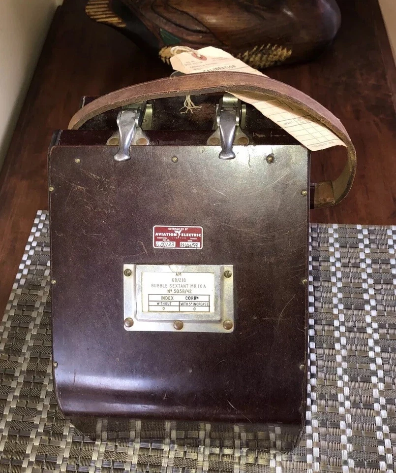 Antique AVIATION WW2 WWII Vintage Bubble Sextant MK 1XA Royal Air Force Navy - Image 2 of 4