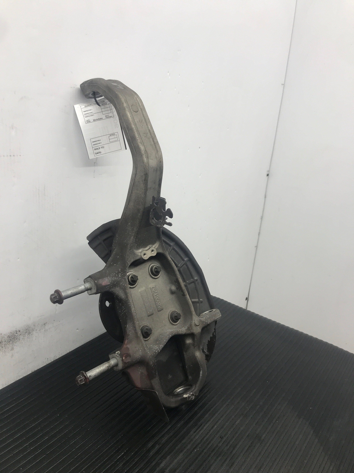 2014 - 2016 MASERATI GHIBLI OEM RIGHT FRONT KNUCKLE WHEEL HUB ASSEMBLY 670004762