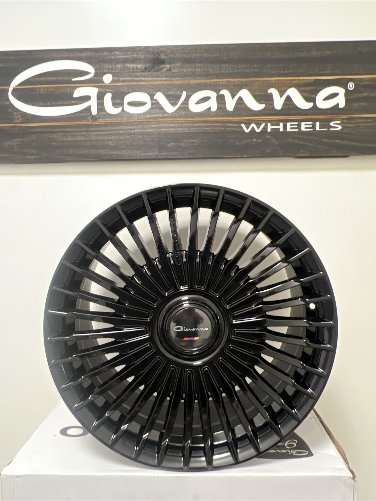 (4) 24X10 GIOVANNA TULUM GLOSS BLACK(5X120)NEW RANGE ROVER ROLLS ROYCE X5 XDRIVE