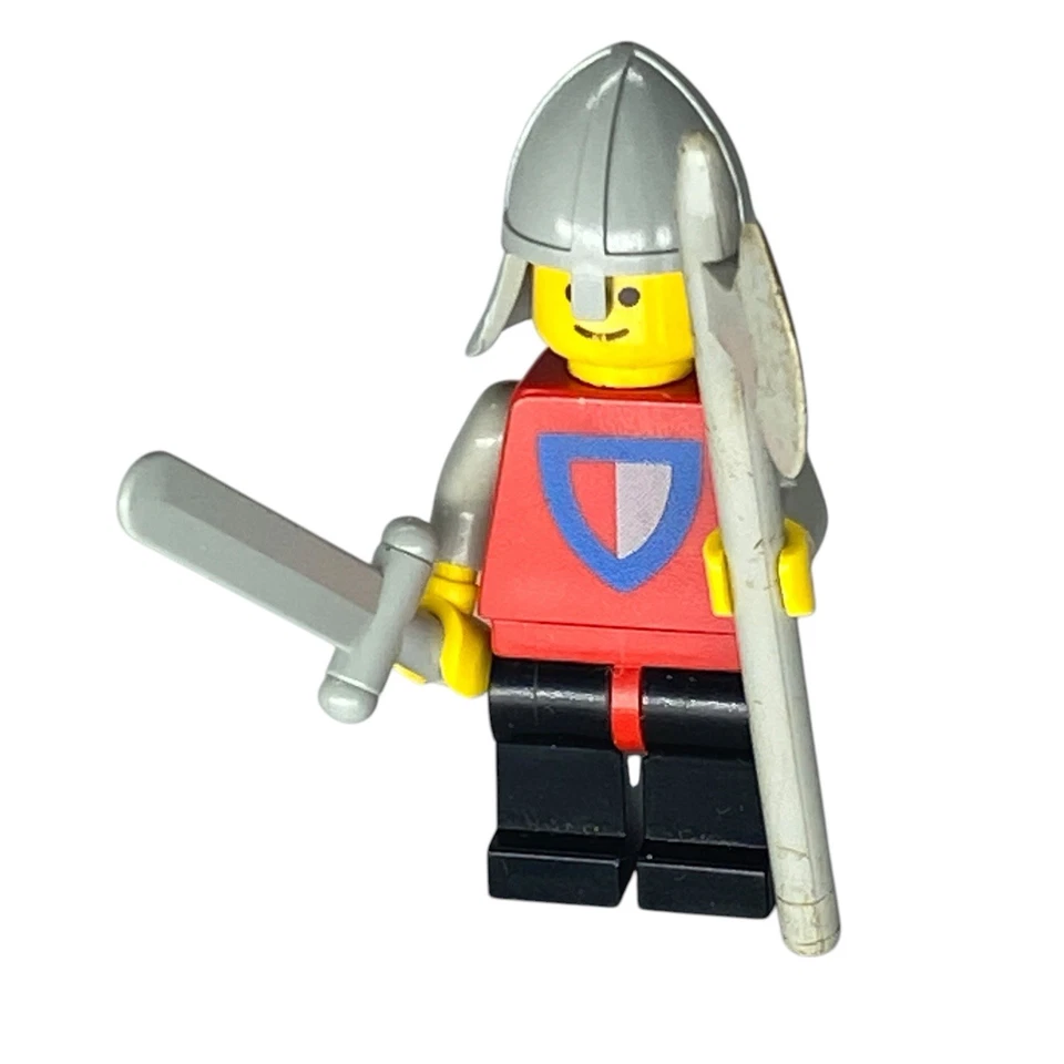 Lego Clásico Castillo Caballero Minifigura Castillo Amarillo 375 Casco Espada Hacha Foto 3 de 4