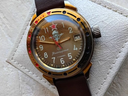 Russian Vostok Komandirskie VDV paratroopers watch,cal. 2414 A, rare lugs, bezel