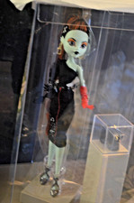 Monster High Mattel Creations Off-White Electra Melody Doll