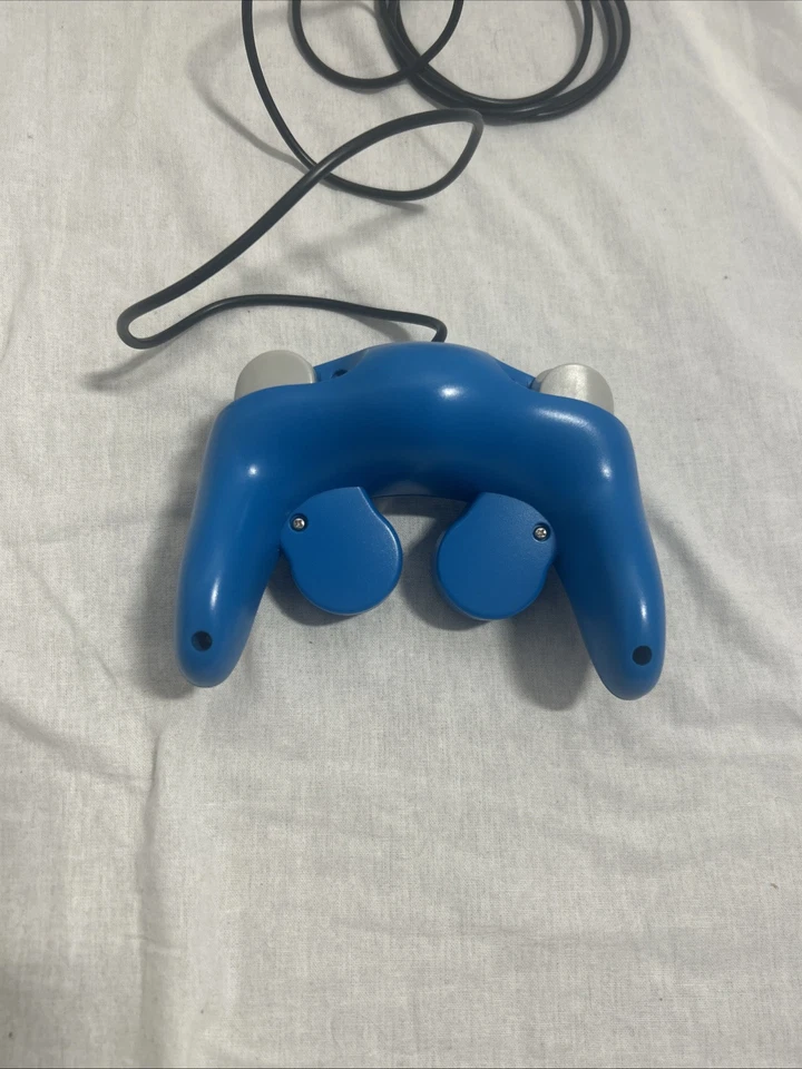 Cheap Used Replacement GameCube Controller Blue 3975 - Image 2 of 2