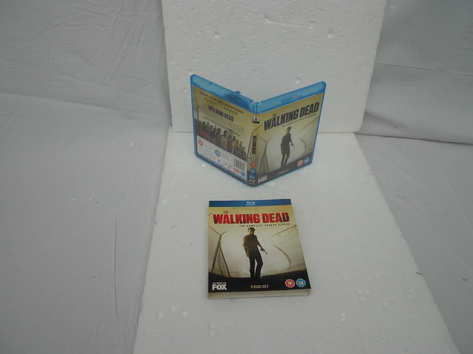 The walking dead the complete four season region 2 blu ray - Image 2 of 4