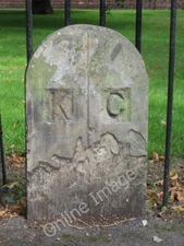 Photo 6x4 Boundary stone on footpath by Morden College Greenwich/TQ3977  c2010