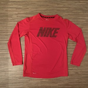 nike long sleeve athletic shirt