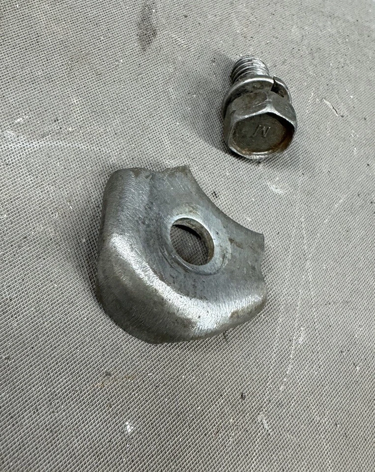 Ford Galaxie Mustang 289 302 351 1965-1973 distribuidor abrazadera perno de sujeción V8 Foto 2 de 4