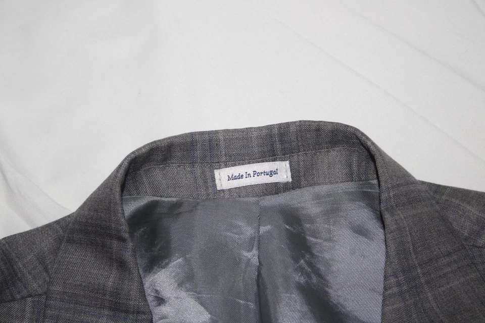 PETER MILLAR Men's 44S Gray Plaid Wool Sport Coat Made in Canada 2B 2 Vent - Image 3 of 4