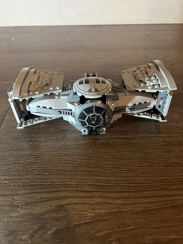 LEGO Star Wars: TIE Advanced Prototype (75082) - Picture 3 of 8