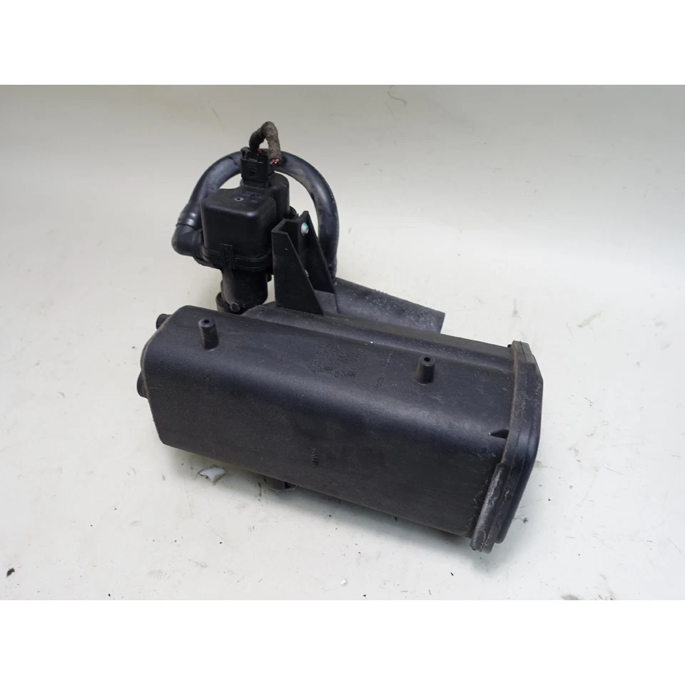 01-03 BMW E39 Serie 5 Touring Wagon bote de carbón evapado de fábrica con LDP OEM Foto 2 de 3