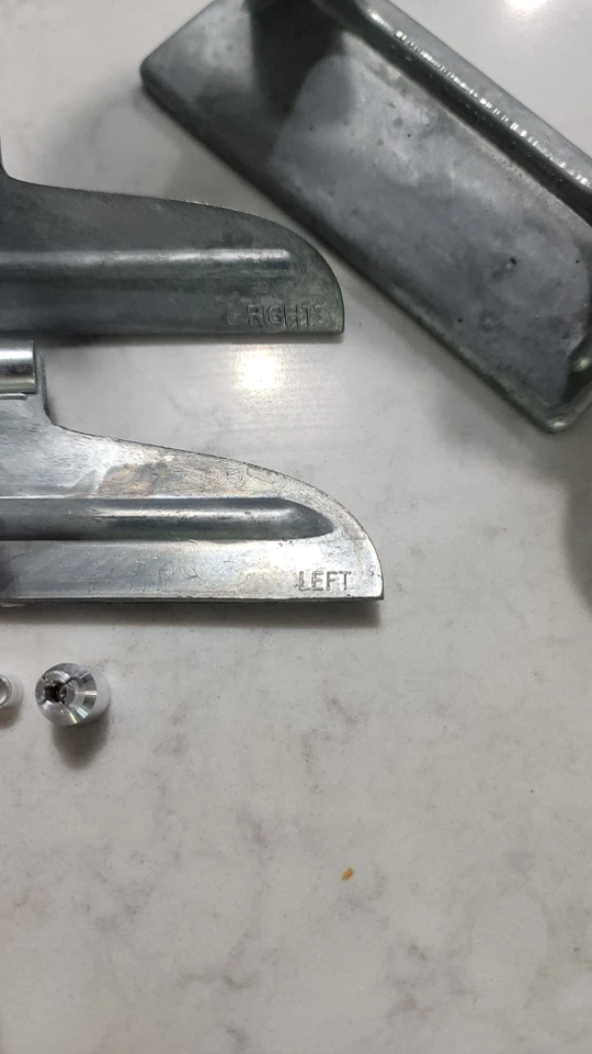 Bitzenburger Dial-O-Fletch Fletchmaster Jig with Right And Left Clamps - Image 2 of 4