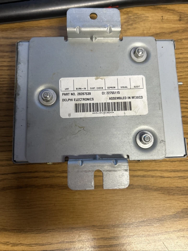 Módulo de control por satélite antena de radio deportiva Chevy Captiva 2012-15 OEM 20940528 Foto 2 de 3