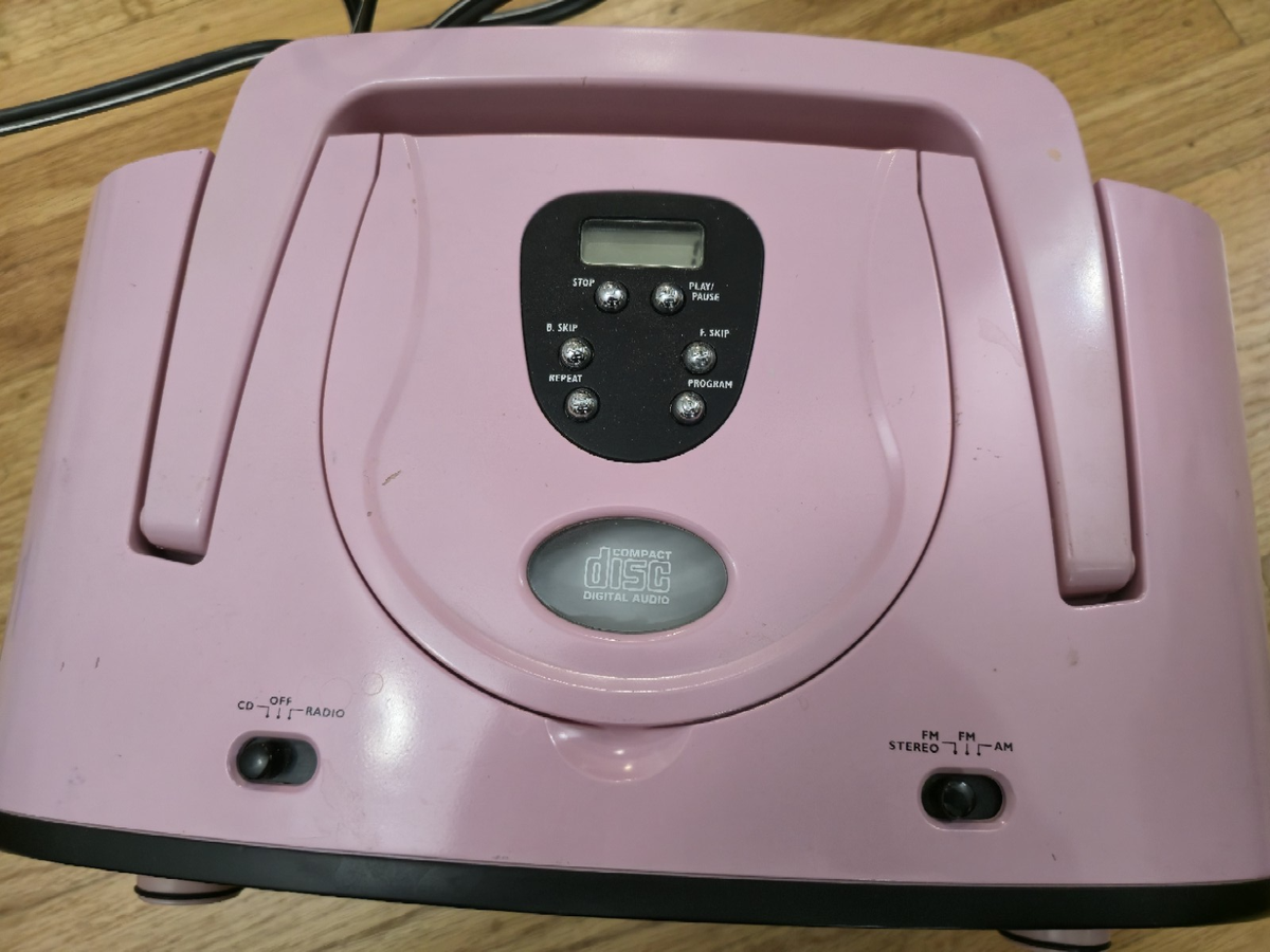 RARE Barbie Boombox AM/FM Radio CD Player Vintage 2002 Radio Works