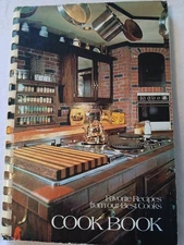 A Book of Favorite Recipes / Spring Hill United Methodist Church 1982